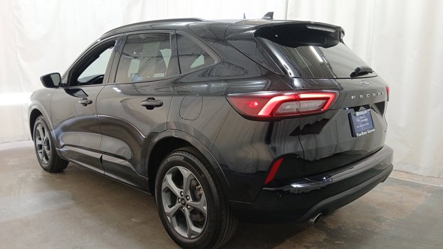 Used 2023 Ford Escape ST-Line - photo 4