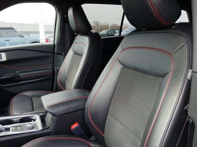Used 2023 Ford Explorer ST-Line - photo 19