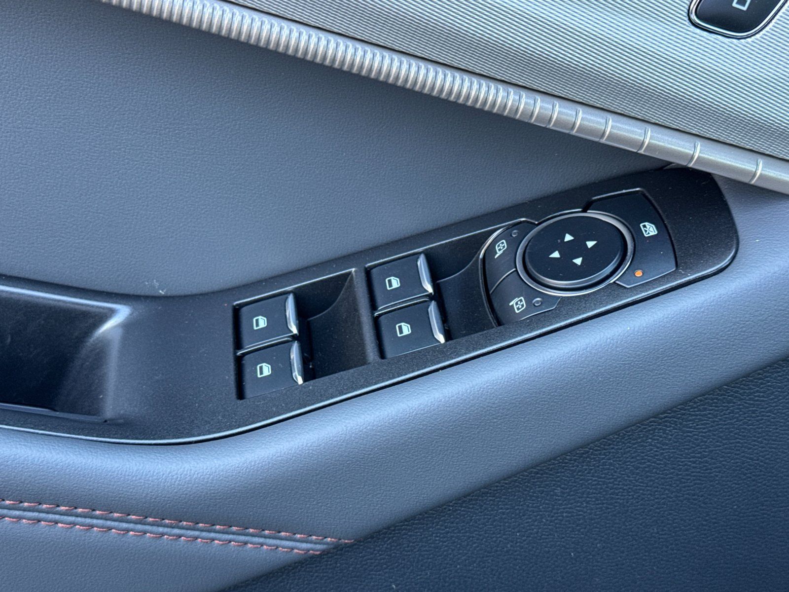New 2026 Ford Explorer ACTIV - photo 10