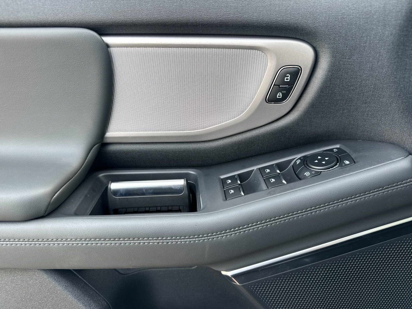 New 2026 Ford Expedition ACTIV - photo 9