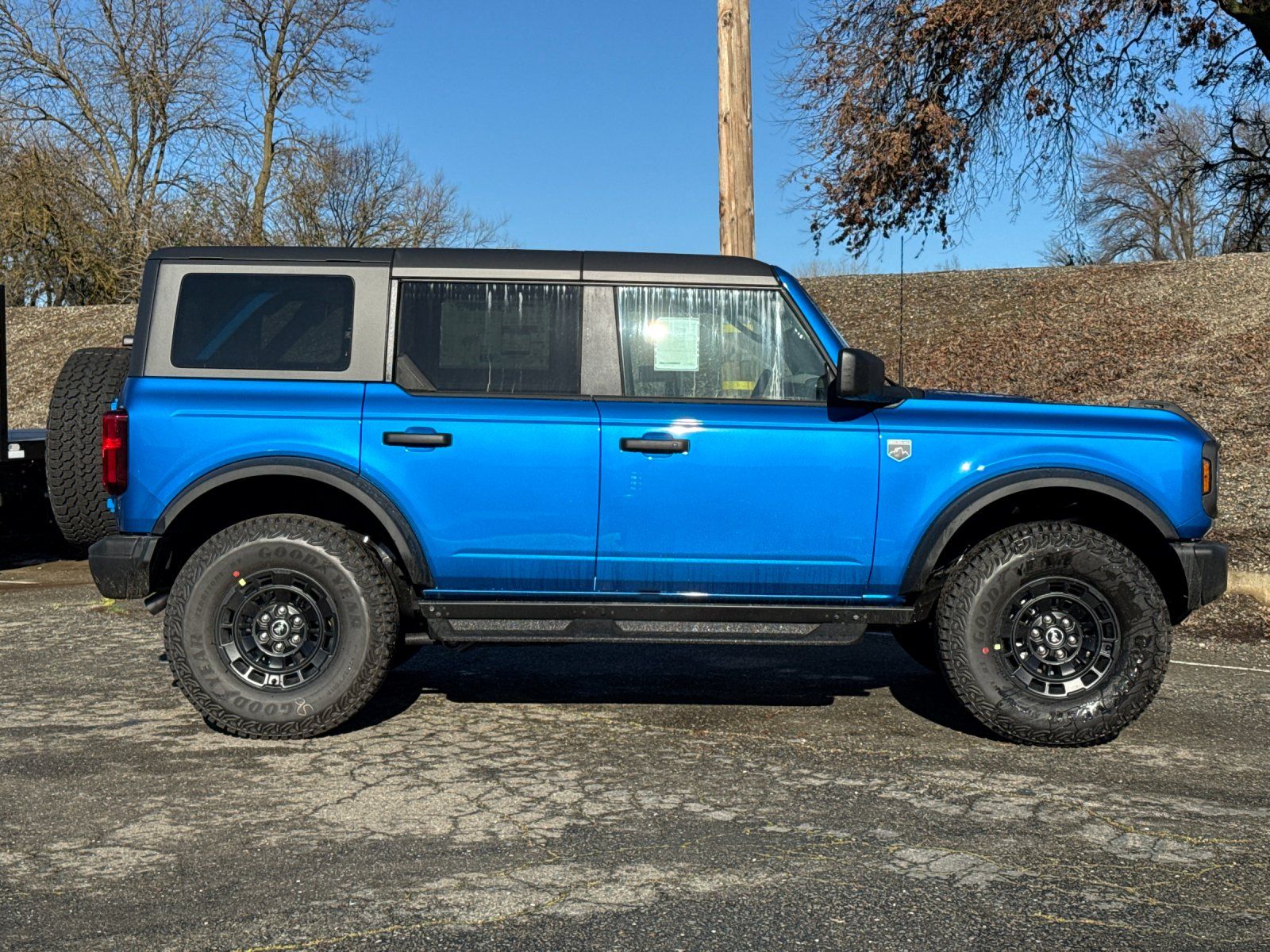 New 2026 Ford Bronco - photo 1