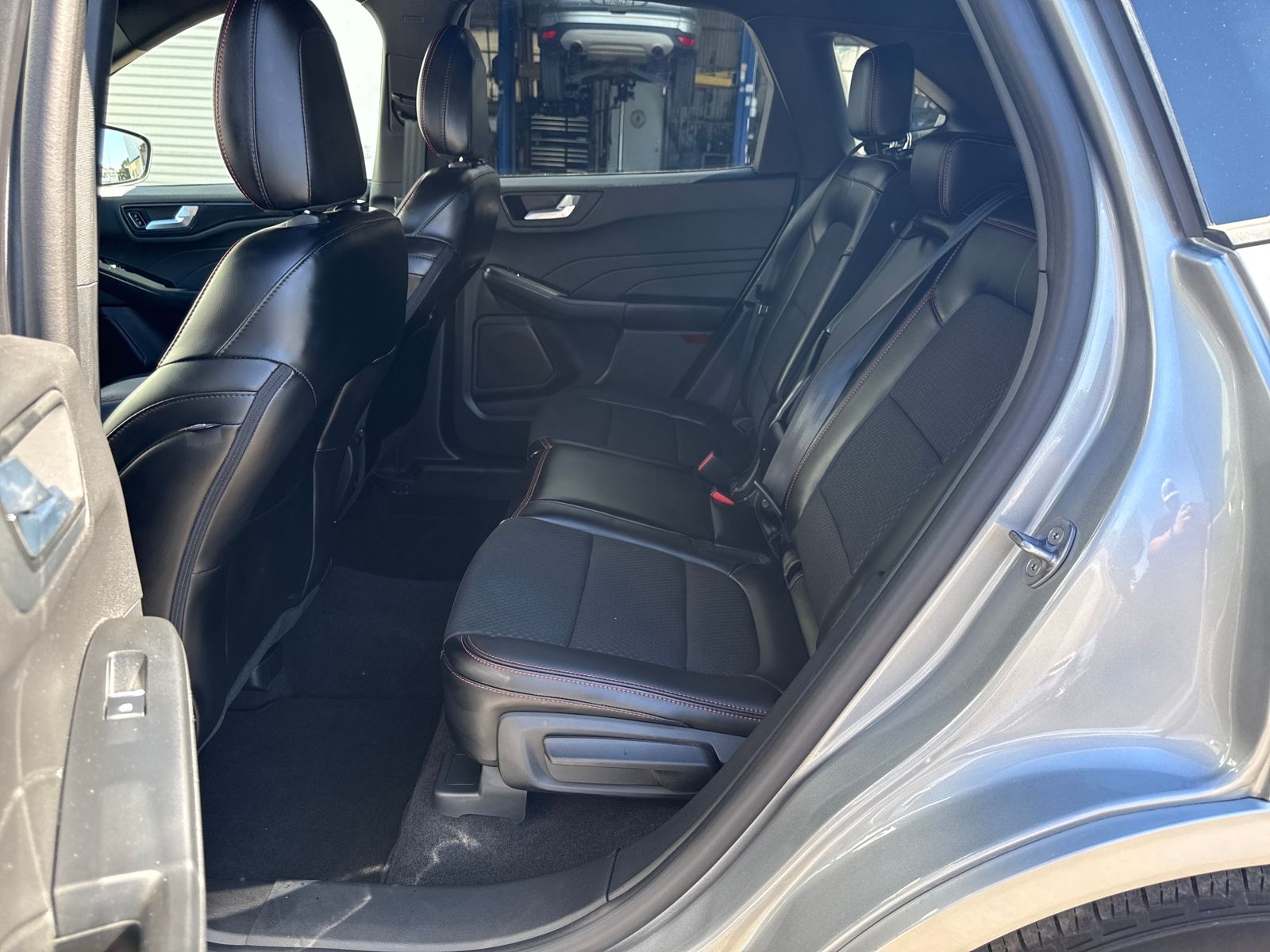 Used 2024 Ford Escape ST-Line - photo 25