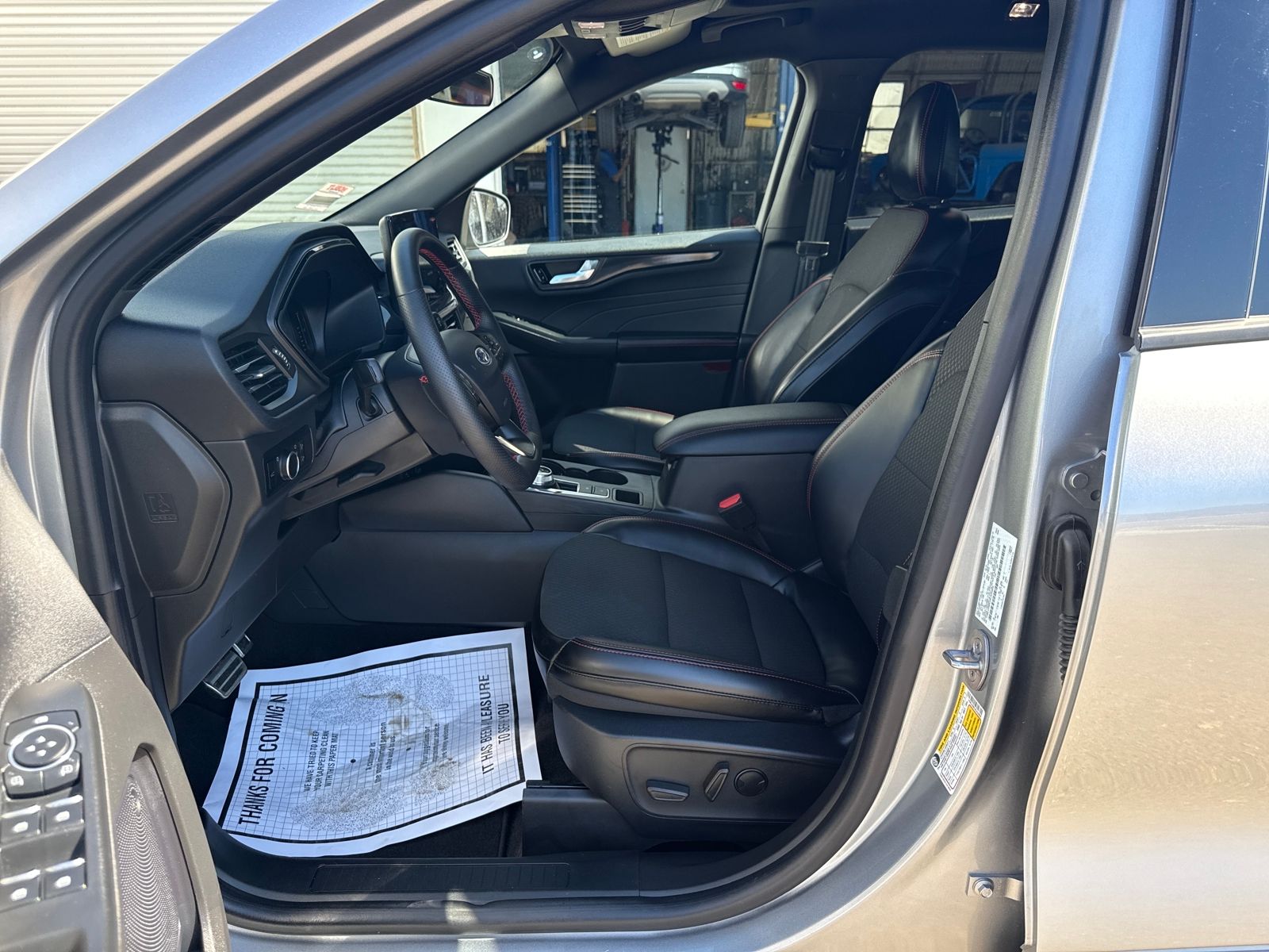 Used 2024 Ford Escape ST-Line - photo 9