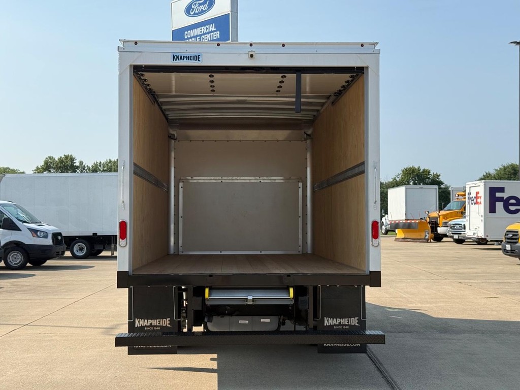 New 2027 Ford E-450 Cutaway - photo 17