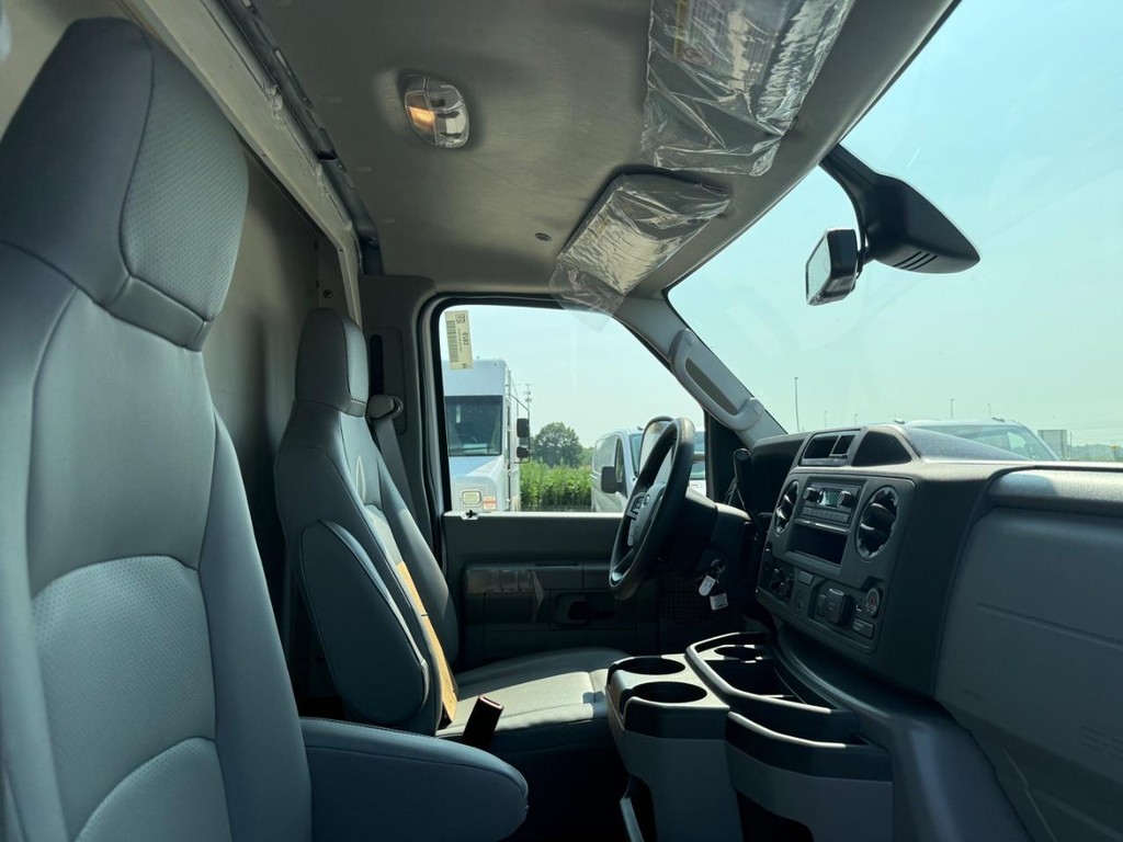 New 2027 Ford E-450 Cutaway - photo 14