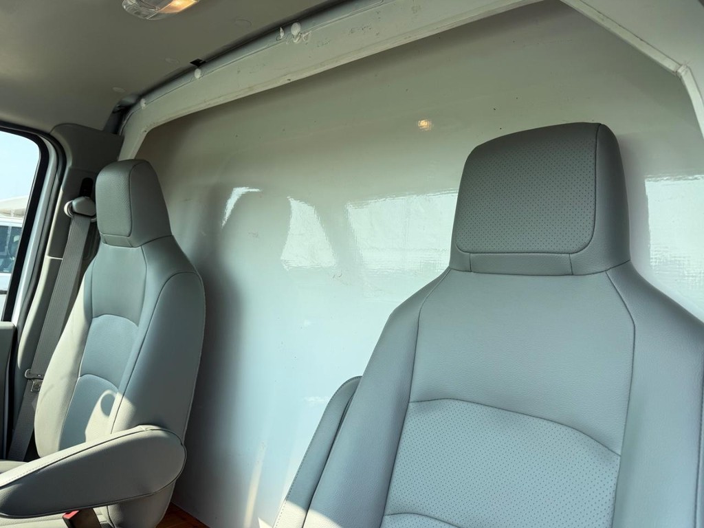 New 2027 Ford E-450 Cutaway - photo 9