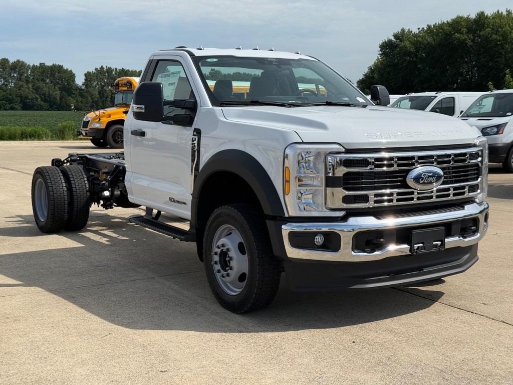 New 2026 Ford F-550 Regular Cab Cab Chassis - photo 3