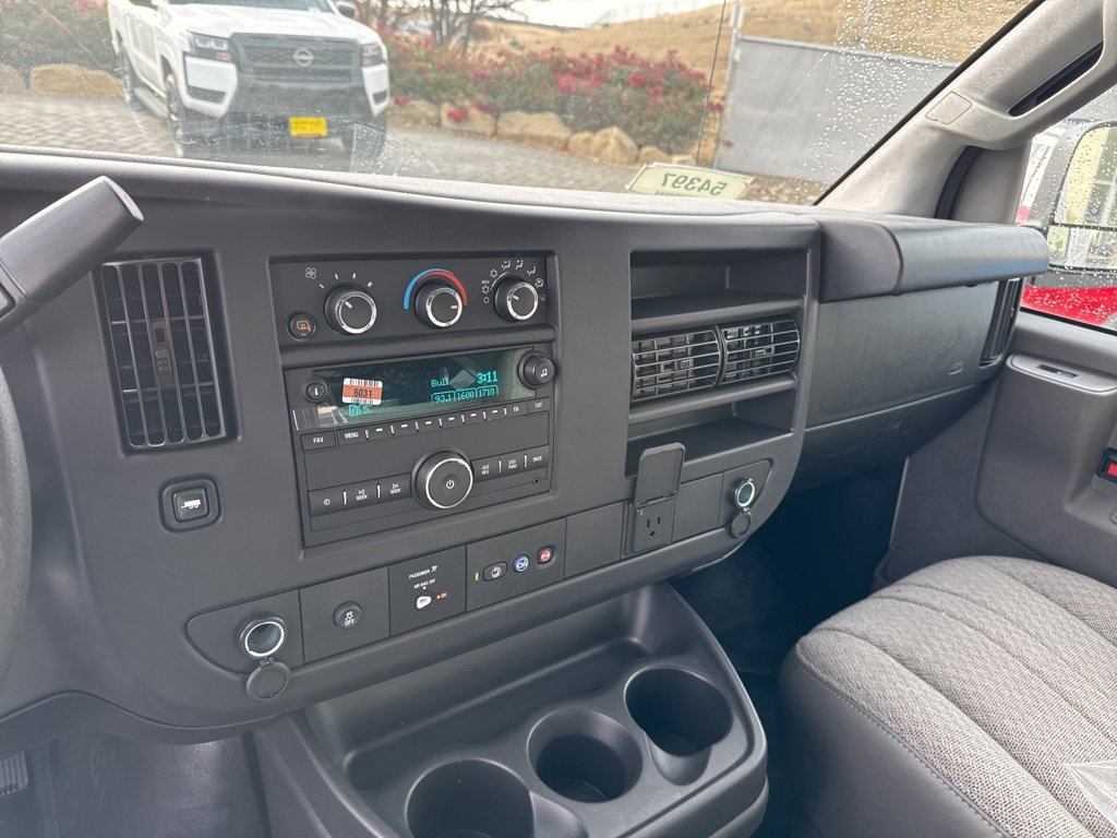 New 2024 GMC Savana 2500 Empty Cargo Van - photo 22