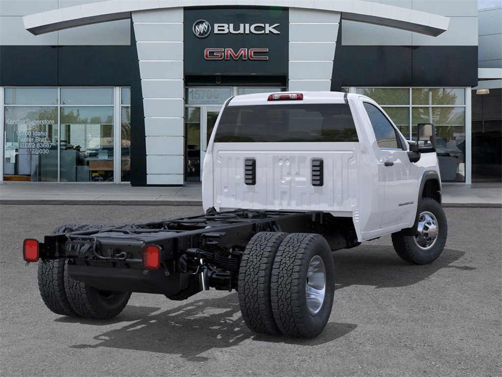 New 2026 GMC Sierra 3500 Regular Cab Cab Chassis - photo 4