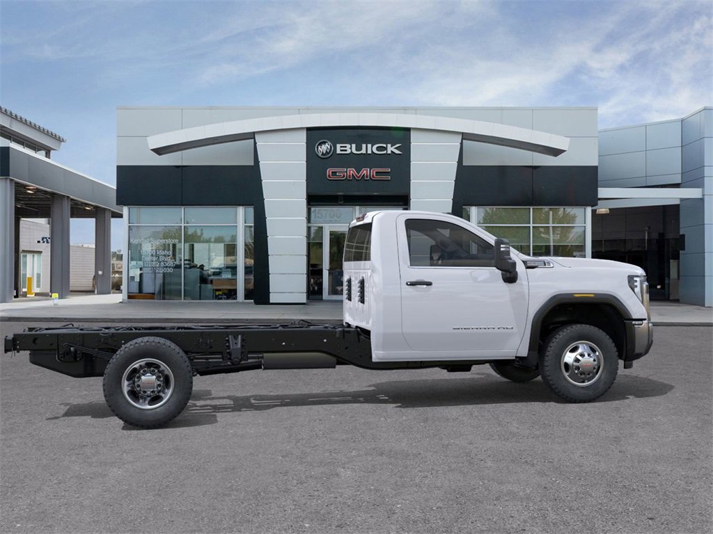New 2026 GMC Sierra 3500 Regular Cab Cab Chassis - photo 5