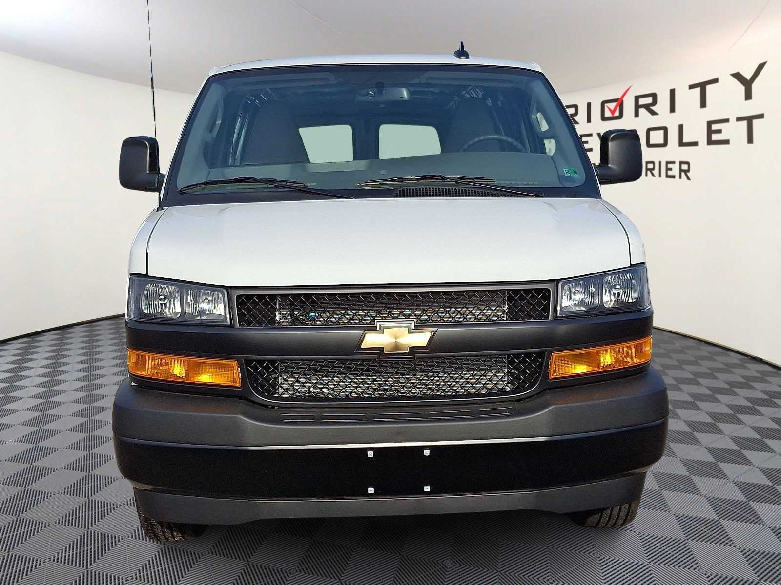 New 2025 Chevrolet Express 2500 - photo 2