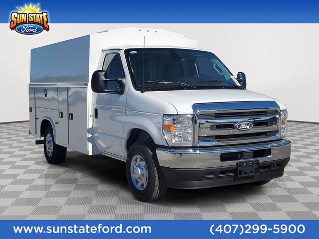 New 2026 Ford E-350 Cutaway - photo 15