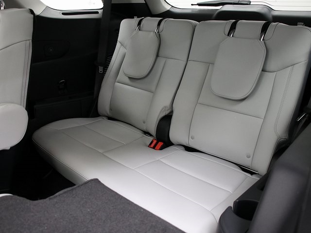 New 2026 Ford Explorer Platinum - photo 12