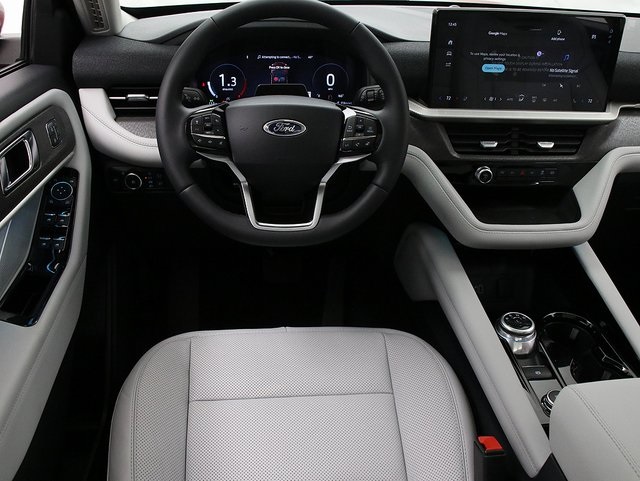 New 2026 Ford Explorer Platinum - photo 15