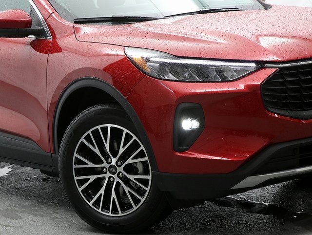 New 2025 Ford Escape Base - photo 3