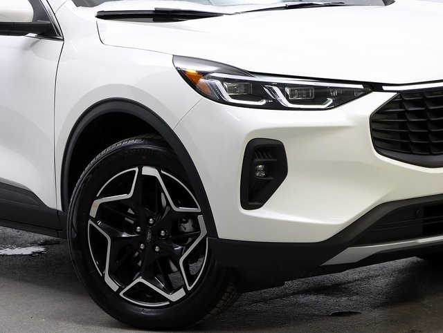 New 2026 Ford Escape - photo 2