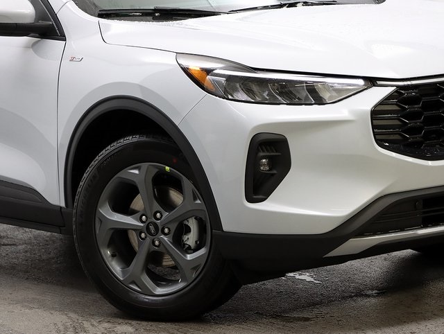 New 2026 Ford Escape Select - photo 3