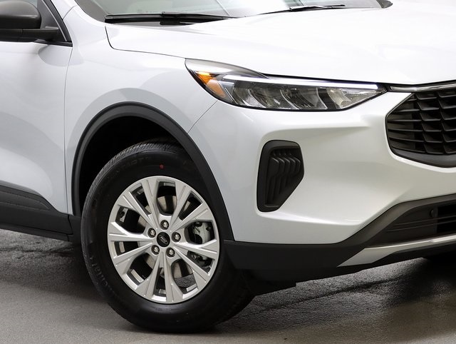 New 2026 Ford Escape - photo 2
