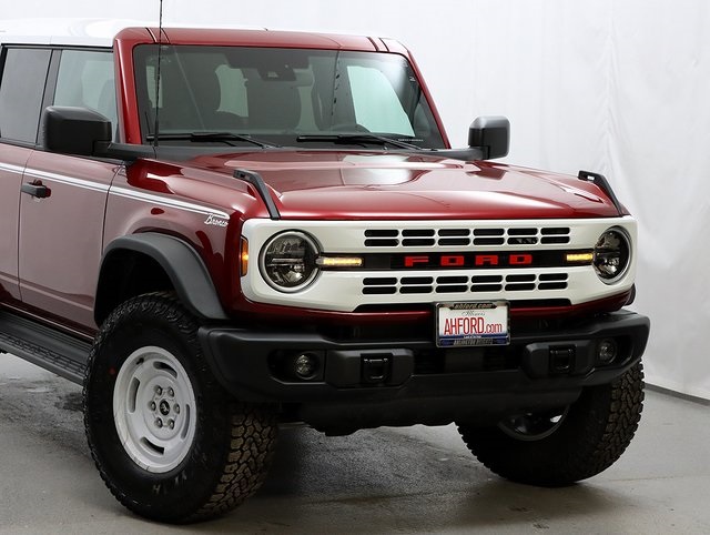 New 2025 Ford Bronco - photo 1