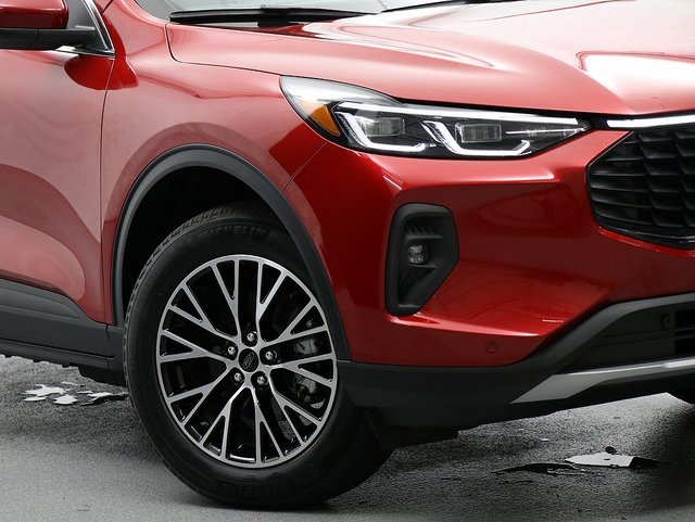 New 2025 Ford Escape Base - photo 3