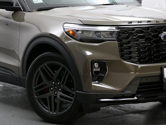 New 2026 Ford Explorer ST - photo 3