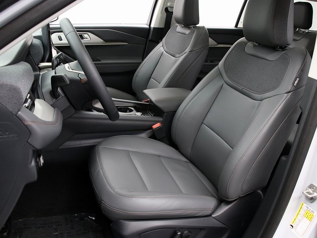 Used 2026 Ford Explorer ACTIV - photo 9