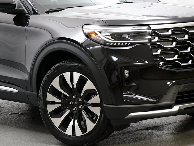 New 2026 Ford Explorer Platinum - photo 3