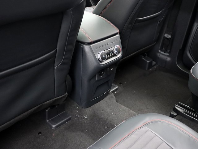 New 2026 Ford Explorer ST-Line - photo 13