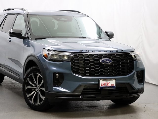 New 2026 Ford Explorer - photo 1
