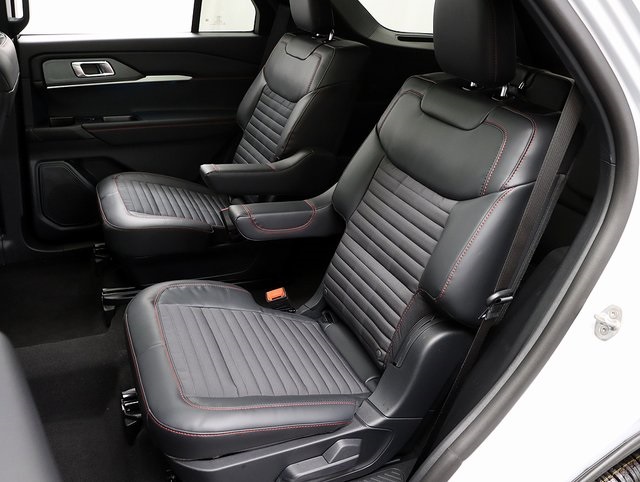 New 2026 Ford Explorer ST-Line - photo 10