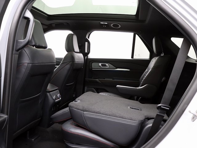 New 2026 Ford Explorer ST-Line - photo 12