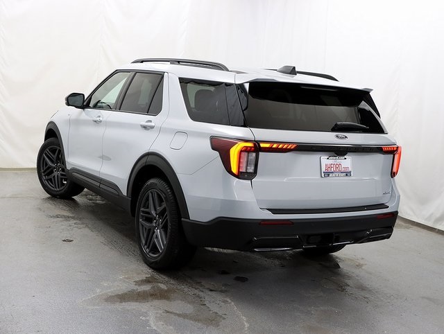 New 2026 Ford Explorer ST-Line - photo 7