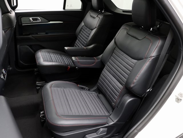 New 2026 Ford Explorer ST-Line - photo 10