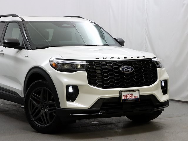 New 2026 Ford Explorer - photo 1
