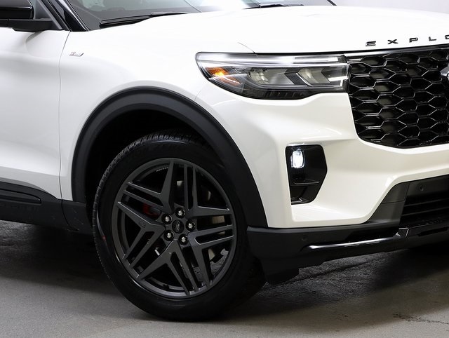 New 2026 Ford Explorer - photo 2