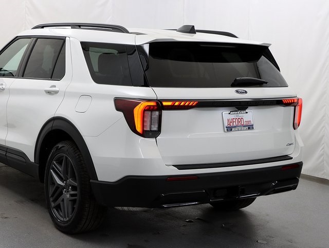 New 2026 Ford Explorer ST-Line - photo 6