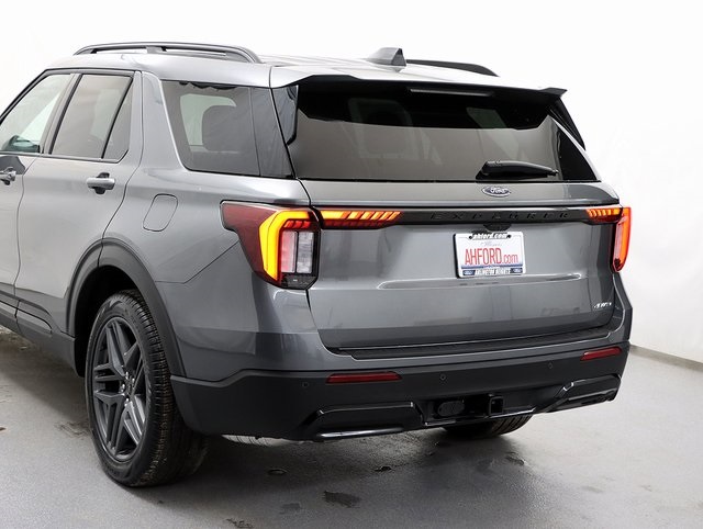 New 2026 Ford Explorer ST-Line - photo 6