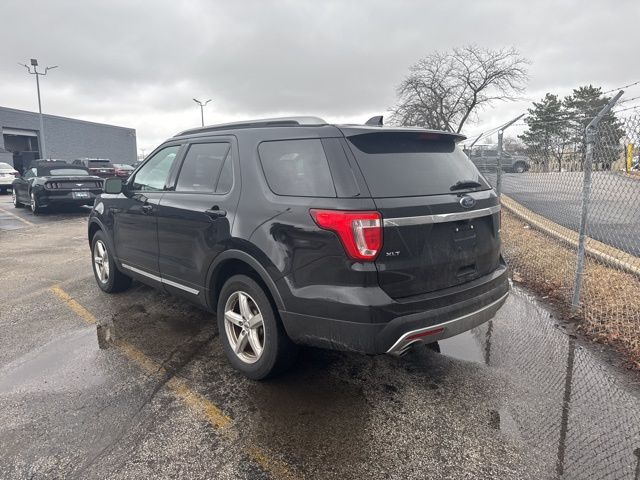Used 2017 Ford Explorer XLT - photo 6
