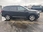 Used 2017 Ford Explorer XLT thumbnail 4