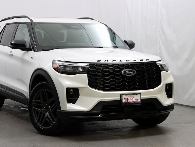 New 2026 Ford Explorer - photo 1