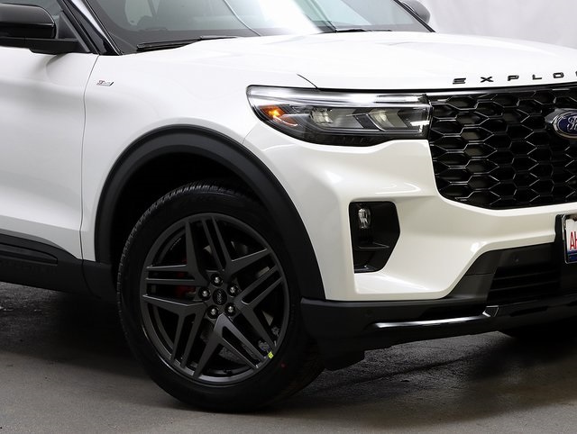 New 2026 Ford Explorer - photo 2