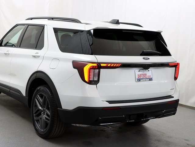 New 2026 Ford Explorer ST-Line - photo 6