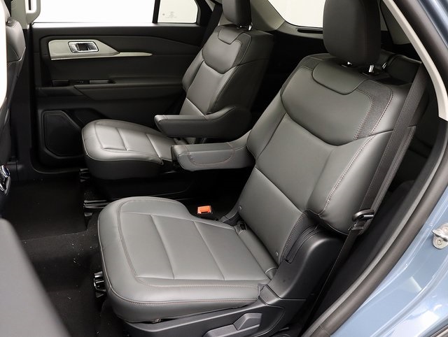 New 2026 Ford Explorer ACTIV - photo 10
