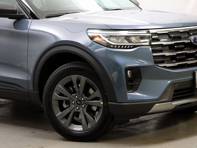 New 2026 Ford Explorer - photo 2