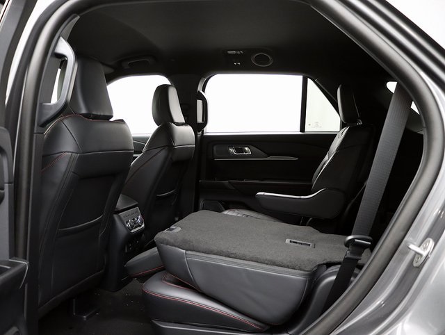 New 2026 Ford Explorer ST-Line - photo 13