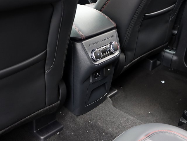 New 2026 Ford Explorer ST-Line - photo 14