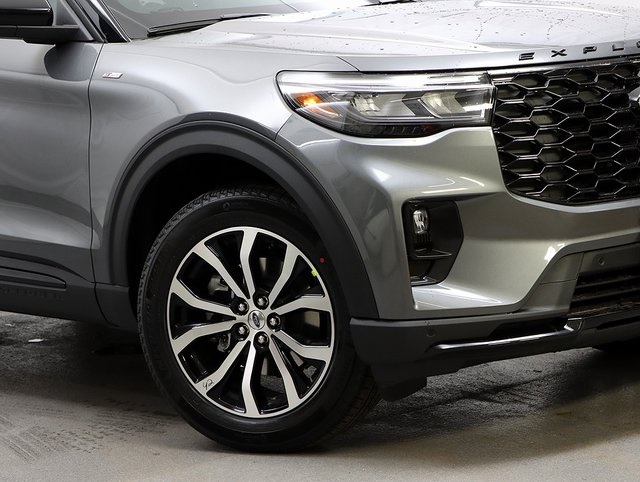 New 2026 Ford Explorer ST-Line - photo 3