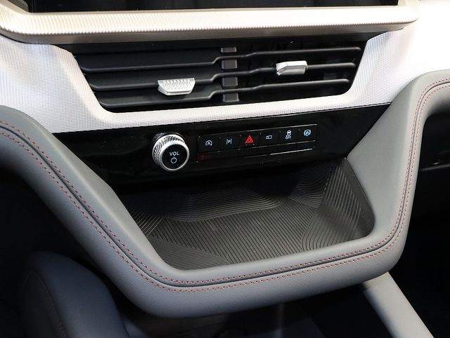 New 2026 Ford Explorer ACTIV - photo 23