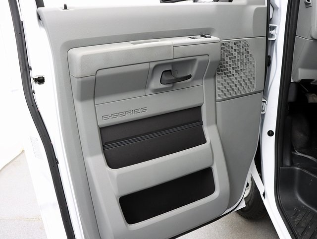 New 2026 Ford E-350 Cutaway - photo 17