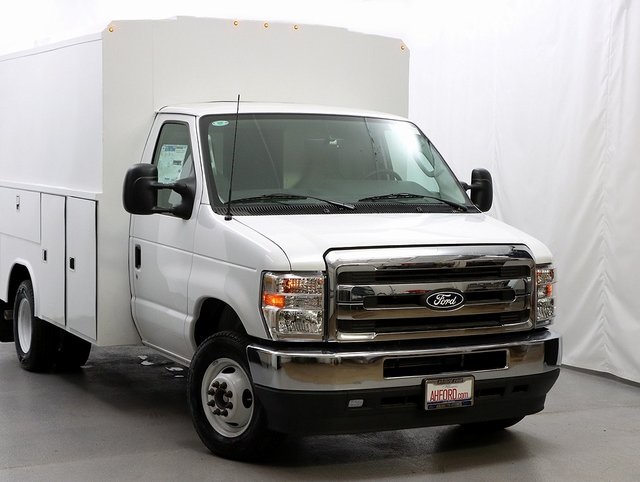 New 2026 Ford E-350 - photo 1